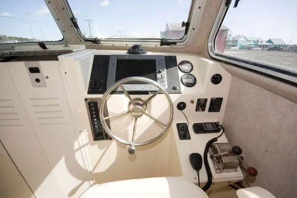 Slide: The Image of Parker Marine 2520 XL 2002 - 4