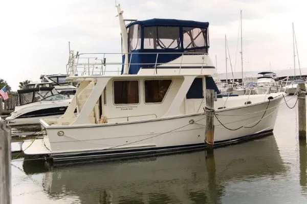 Slide: The Image of Mariner 35 Seville Sedan Trawler MD 2009 - 0