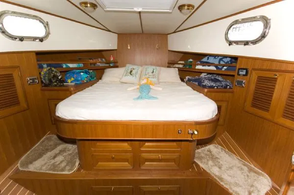 Slide: The Image of Mariner 35 Seville Sedan Trawler MD 2009 - 8