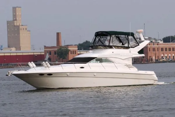 Slide: The Image of Sea Ray 400 Sedan Bridge (MD) 1999 - 0