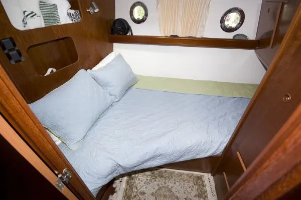 Slide: The Image of Beneteau Swift Trawler 42 2006 - 9