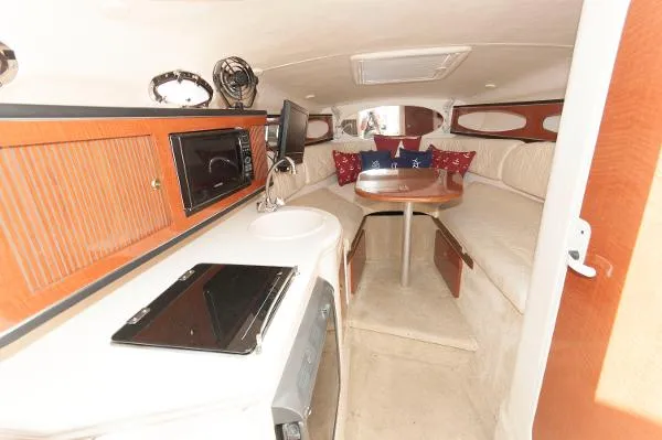 Slide: The Image of Sea Ray 260 Sundancer 2004 - 6