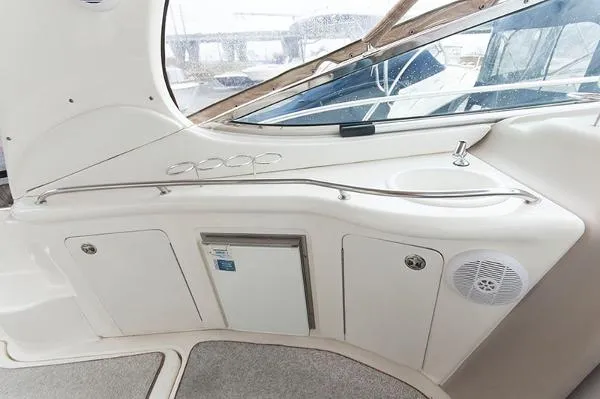 Slide: The Image of Sea Ray 300 Sundancer 2003 - 5