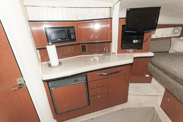 Slide: The Image of Sea Ray 300 Sundancer 2003 - 8