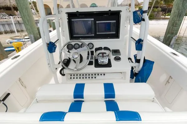 Slide: The Image of Island Runner 35 CC FL 2005 - 6