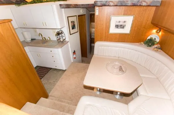 Slide: The Image of Silverton 46 Motor Yacht (MD) 1994 - 6