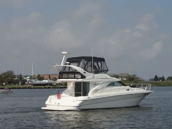 Slide: The Image of Sea Ray 400 Sedan Bridge (MD) 2002 - 1