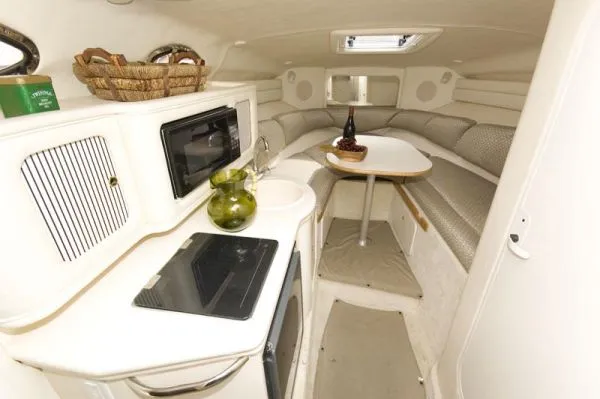 Slide: The Image of Sea Ray 260 Sundancer (MD) with Trailer 2001 - 2
