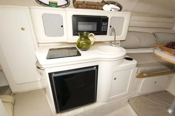 Slide: The Image of Sea Ray 260 Sundancer (MD) with Trailer 2001 - 4