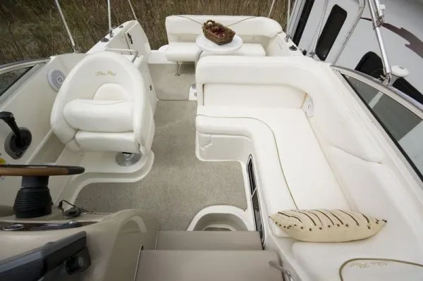 Slide: The Image of Sea Ray 260 Sundancer (MD) with Trailer 2001 - 8