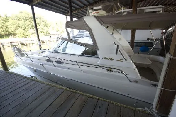 Slide: The Image of Sea Ray 310 Sundancer (MD) 1999 - 1