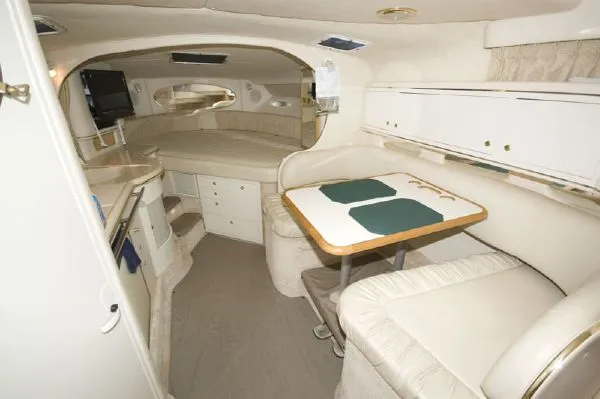 Slide: The Image of Sea Ray 310 Sundancer (MD) 1999 - 2