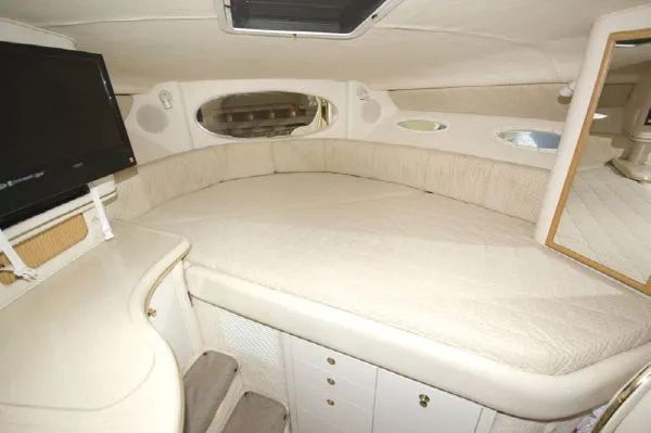 Slide: The Image of Sea Ray 310 Sundancer (MD) 1999 - 3