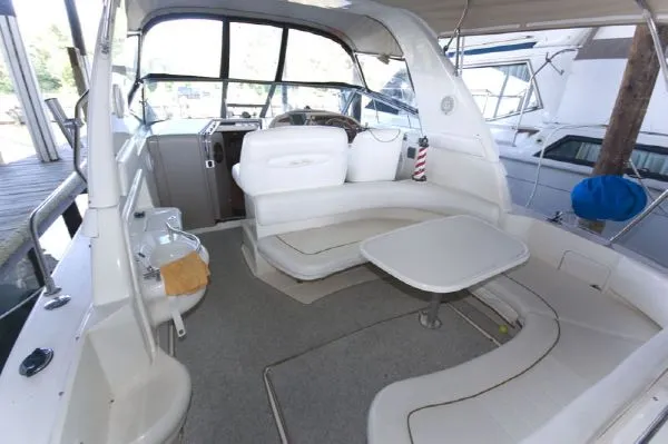 Slide: The Image of Sea Ray 310 Sundancer (MD) 1999 - 9