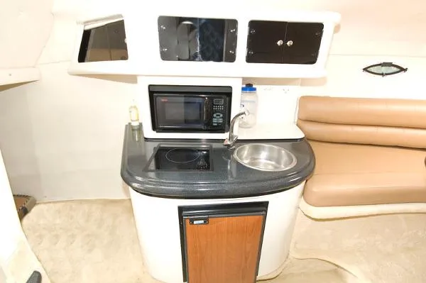 Slide: The Image of Monterey 265 Cruiser 2004 - 8