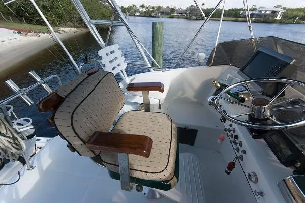 Slide: The Image of Hatteras 34 Sport Fish 1967 - 6