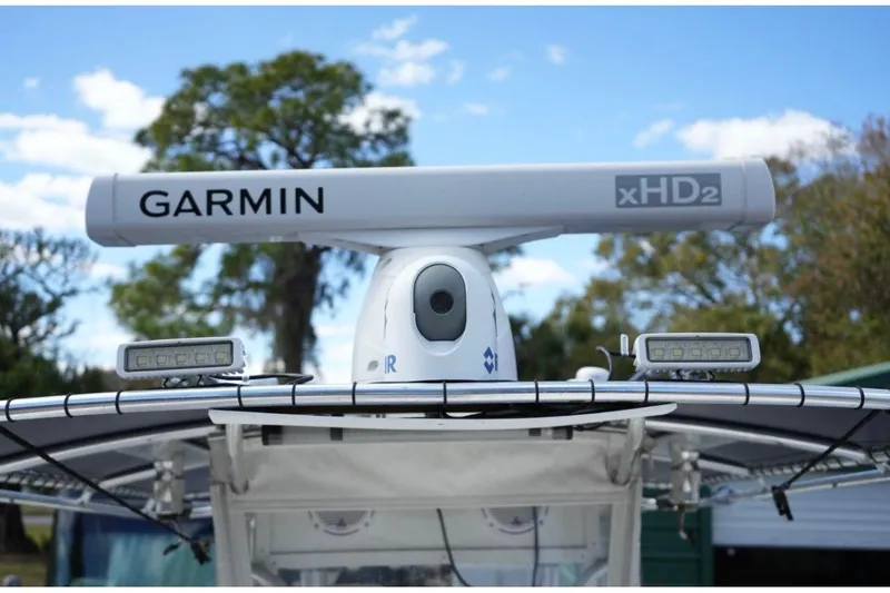 Slide: The Image of Radar equipment on 2000 Contender 36 Open boat with Garmin xHD2 technology. - 21