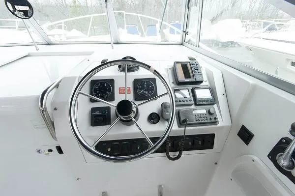 Slide: The Image of Mainship 30 PILOT 1998 - 11