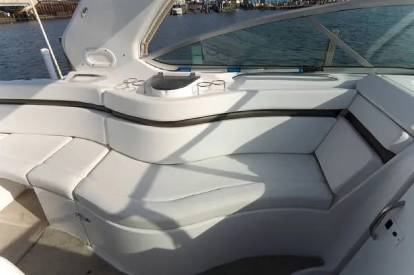 Slide: The Image of Rinker 310 Fiesta Vee MD 2010 - 7