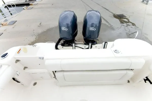 Slide: The Image of Wellcraft 252 Fisherman (75 hrs.) (VA) 2007 - 8