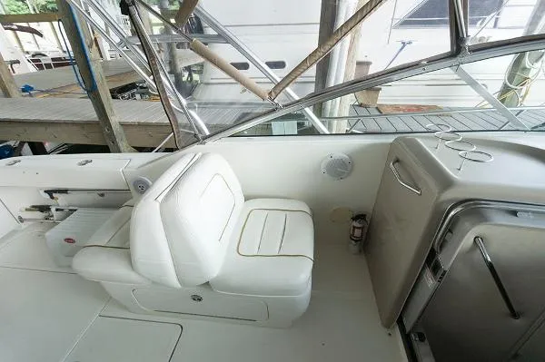 Slide: The Image of Sea Ray 290 Amberjack Inboard Engines 2003 - 6