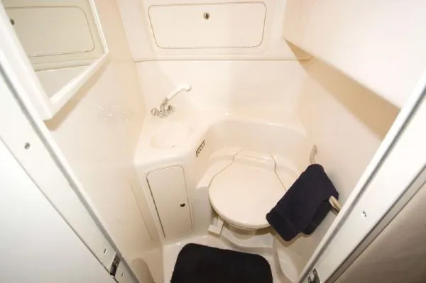 Slide: The Image of Sea Ray 410 Sundancer Monaco (MD) 2002 - 10