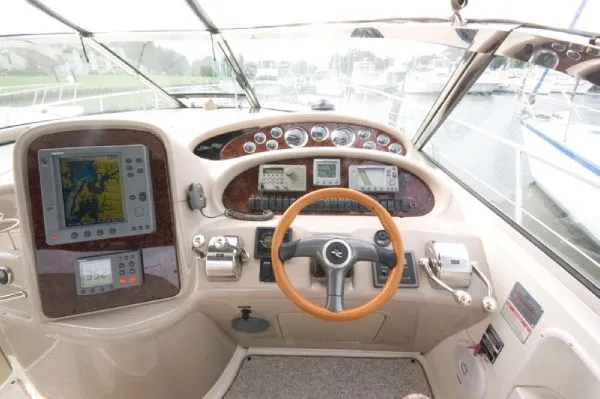 Slide: The Image of Sea Ray 410 Sundancer Monaco (MD) 2002 - 11