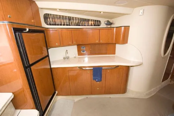 Slide: The Image of Sea Ray 410 Sundancer Monaco (MD) 2002 - 4