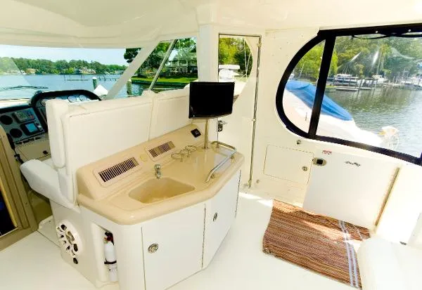 Slide: The Image of Sea Ray 40 Motor Yacht 2007 - 10
