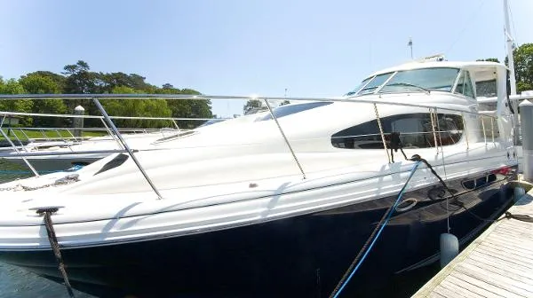 Slide: The Image of Sea Ray 40 Motor Yacht 2007 - 4