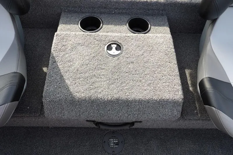 Slide: The Image of 2026 Crestliner XF 189 boat interior with carpeted step and cup holders. - 18