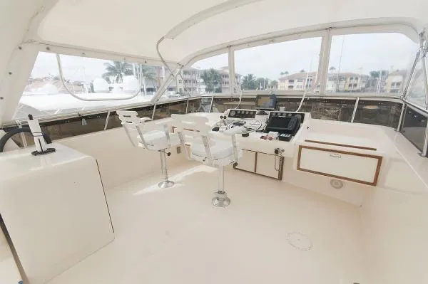 Slide: The Image of Viking 55 Motoryacht Walkaround 1989 - 4