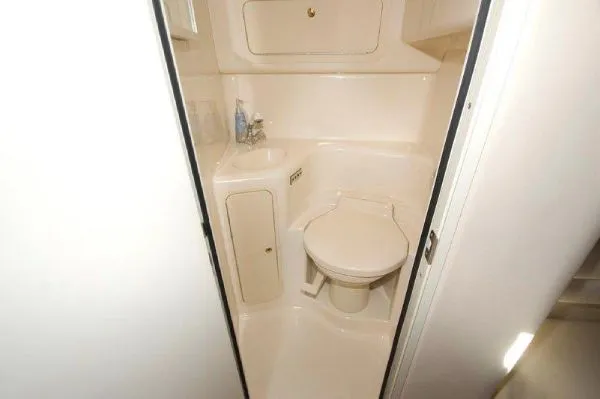 Slide: The Image of Sea Ray 400 Sundancer (CT) 1999 - 10