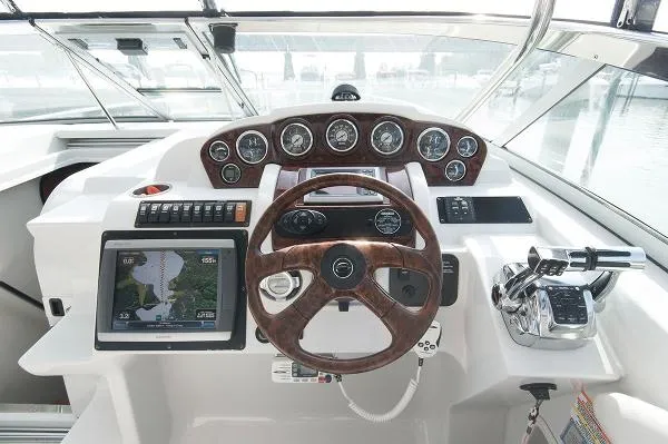 Slide: The Image of Crownline Boats 340 CR 2008 - 3