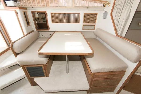 Slide: The Image of Sea Ray 300 Sundancer 1986 - 4
