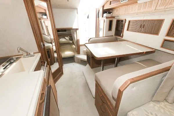 Slide: The Image of Sea Ray 300 Sundancer 1986 - 5