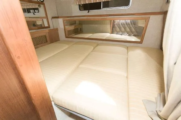 Slide: The Image of Sea Ray 300 Sundancer 1986 - 7