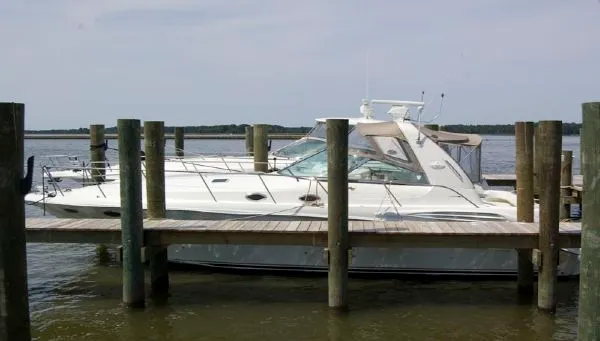Slide: The Image of Sea Ray 400 Sundancer 1997 - 0