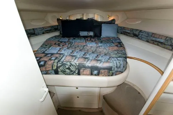 Slide: The Image of Sea Ray 400 Sundancer 1997 - 5