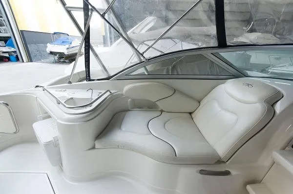 Slide: The Image of Monterey 245 Cruiser 2003 - 8