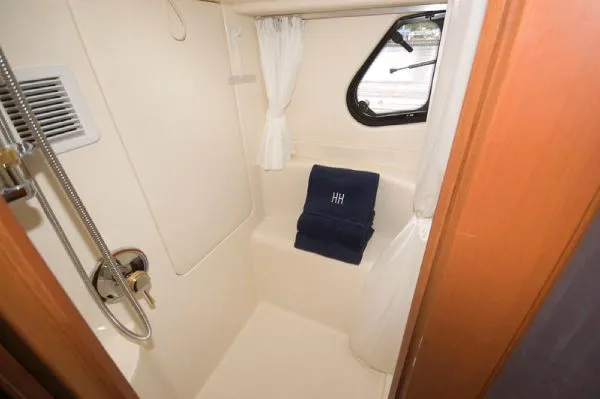 Slide: The Image of Silverton 39 Motor Yacht (MD) 2004 - 9
