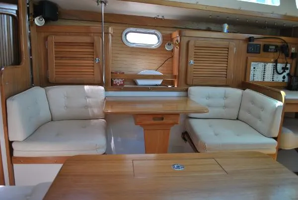 Slide: The Image of Catalina 36 MkII 2007 - 11