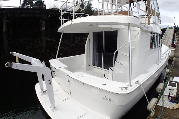 Slide: The Image of Mainship 390 Sedan Trawler 1997 - 4