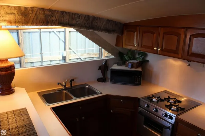 Slide: The Image of Bertram 42 Motoryacht 1974 - 7
