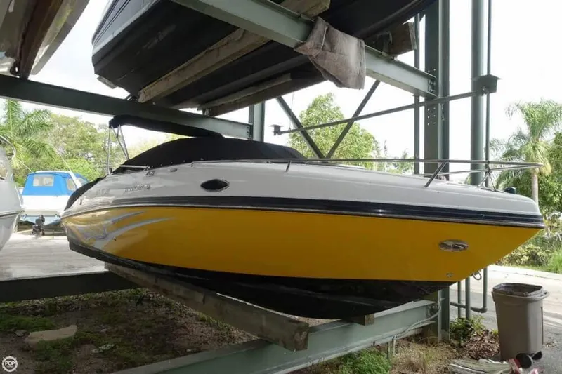 Slide: The Image of Rinker Captiva 246 2010 - 1