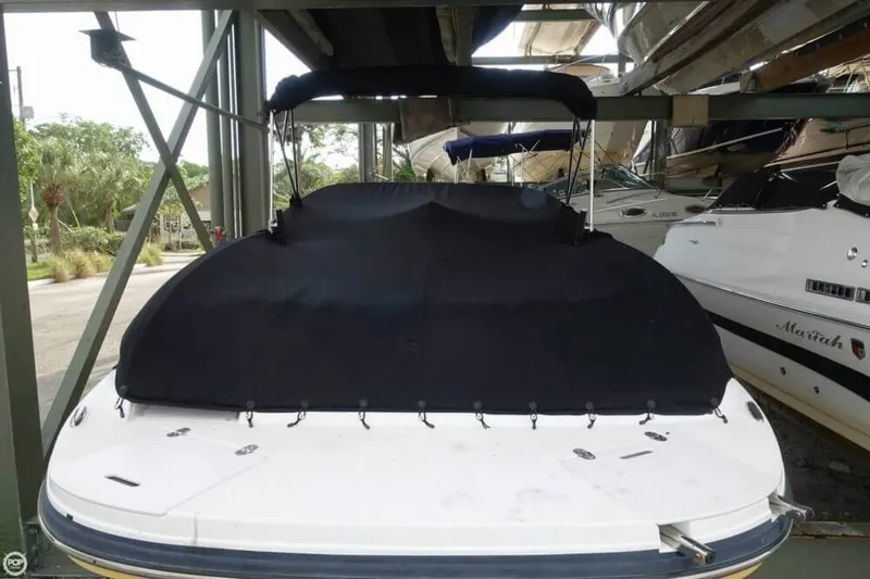 Slide: The Image of Rinker Captiva 246 2010 - 2