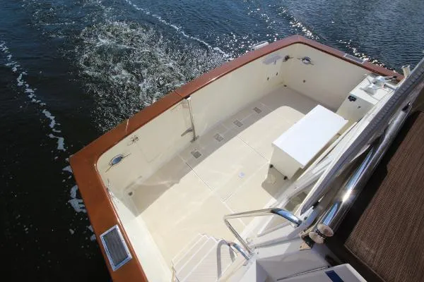 Slide: The Image of Offshore Yacht Fisherman 1998 - 6