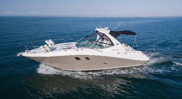 Slide: The Image of Sea Ray 310 Sundancer 2008 - 2