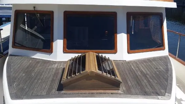 Slide: The Image of Marine Trader 38 Double Cabin Trawler 1998 - 3