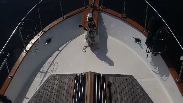 Slide: The Image of Marine Trader 38 Double Cabin Trawler 1998 - 5